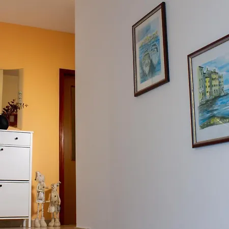 Adry With Balcony, Free Parking & Bikes Rovigno